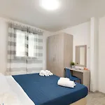 I Tre Golfi - Via Salvatore Quasimodo Lejlighedshotel 3*