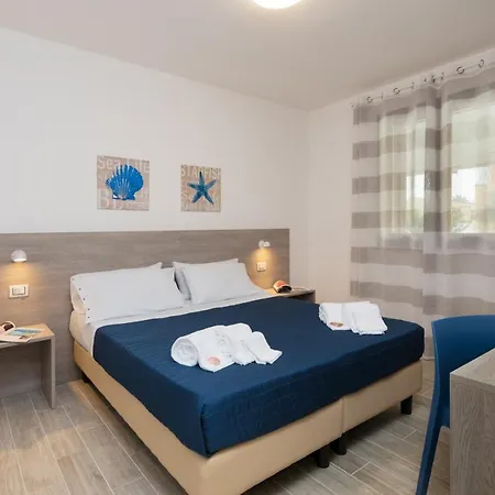 Aparthotel I Tre Golfi - Via Salvatore Quasimodo *