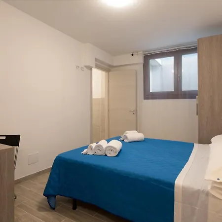 I Tre Golfi - Via Salvatore Quasimodo Aparthotel *