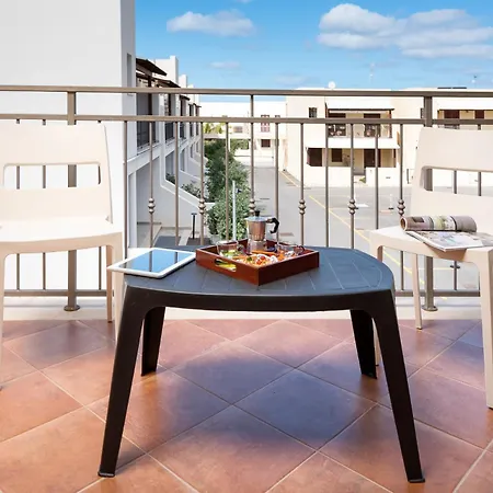 Lejlighedshotel I Tre Golfi - Via Salvatore Quasimodo 3*